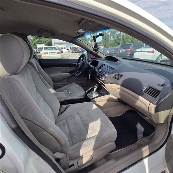 Honda Civic LX Sedan 5-Speed AT 2010