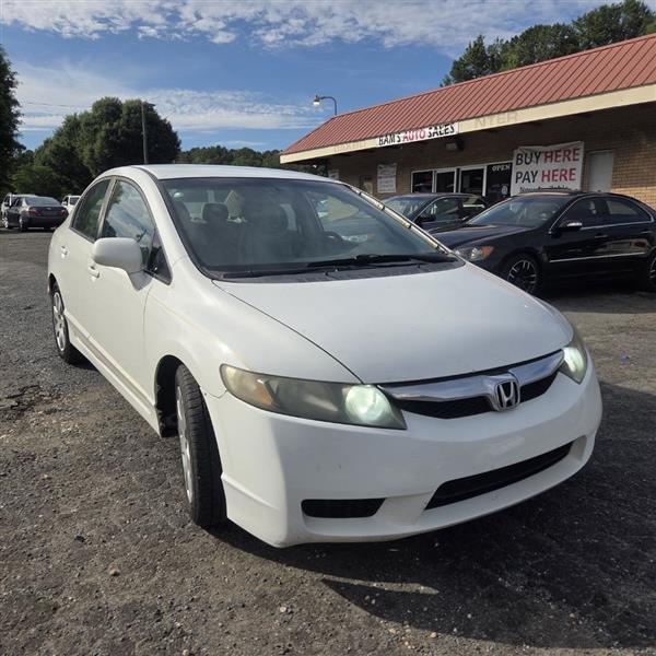 Honda Civic LX Sedan 5-Speed AT 2010