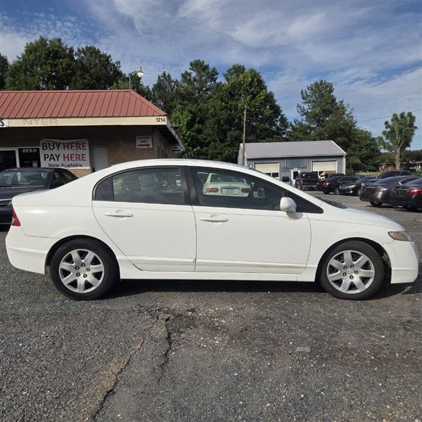 Honda Civic LX Sedan 5-Speed AT 2010