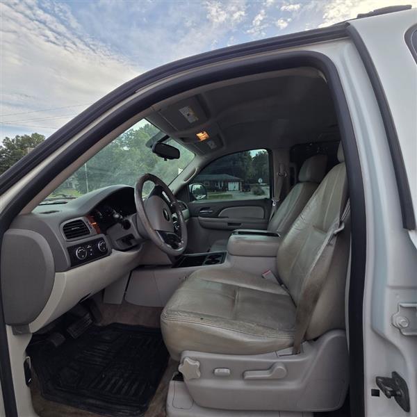 Chevrolet Suburban LT2 1500 4WD 2009