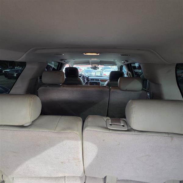 Chevrolet Suburban LT2 1500 4WD 2009