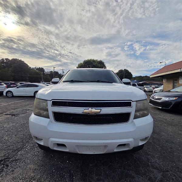 Chevrolet Suburban LT2 1500 4WD 2009