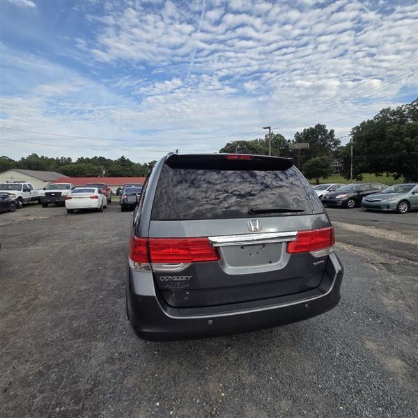 Honda Odyssey Touring 2010