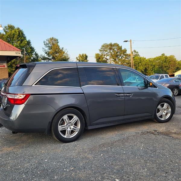 Honda Odyssey Touring 2012