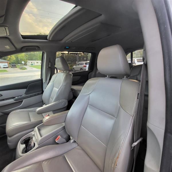 Honda Odyssey Touring 2012