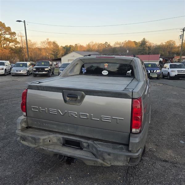 Chevrolet Avalanche 1500 2WD 2002