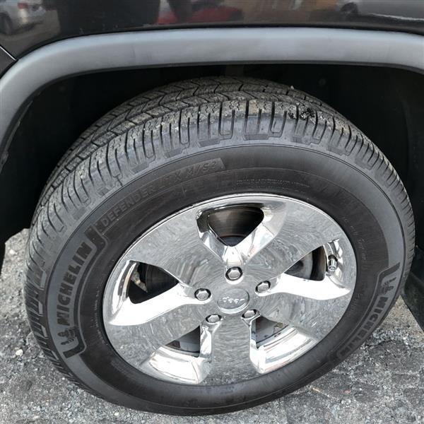 Jeep Grand Cherokee Laredo 2WD 2011