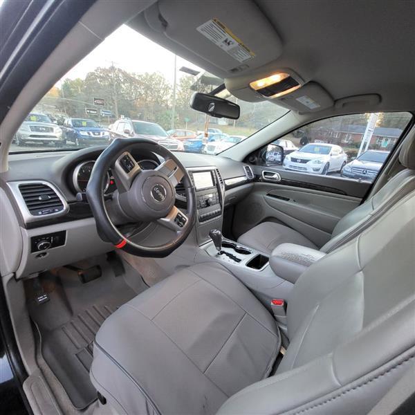 Jeep Grand Cherokee Laredo 2WD 2011