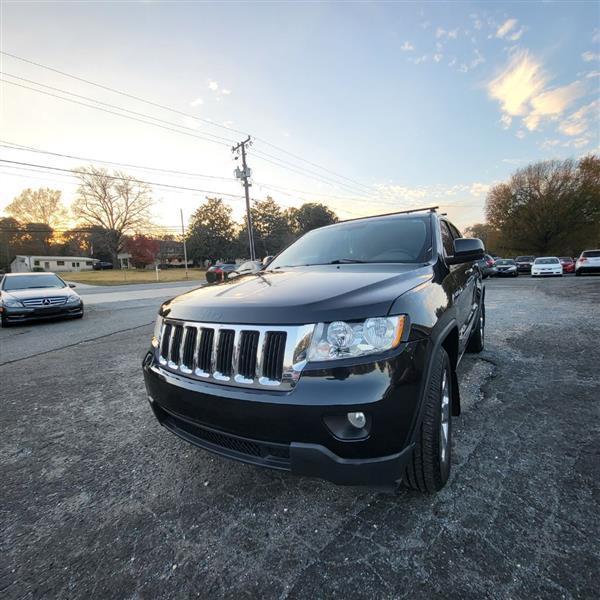 Jeep Grand Cherokee Laredo 2WD 2011