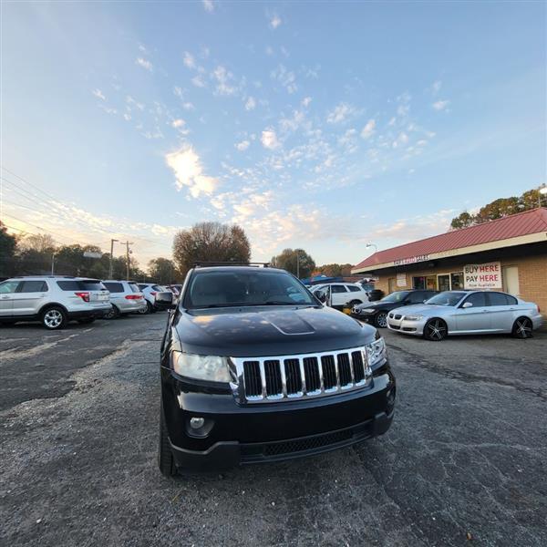 Jeep Grand Cherokee Laredo 2WD 2011