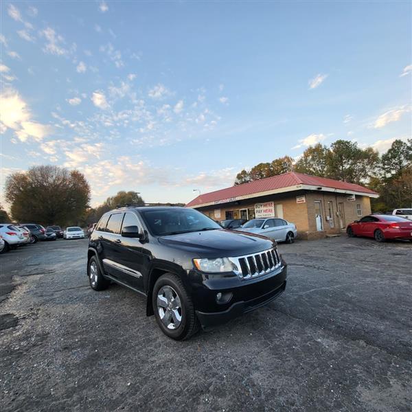 Jeep Grand Cherokee Laredo 2WD 2011