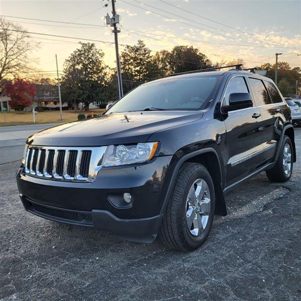 Jeep Grand Cherokee Laredo 2WD 2011