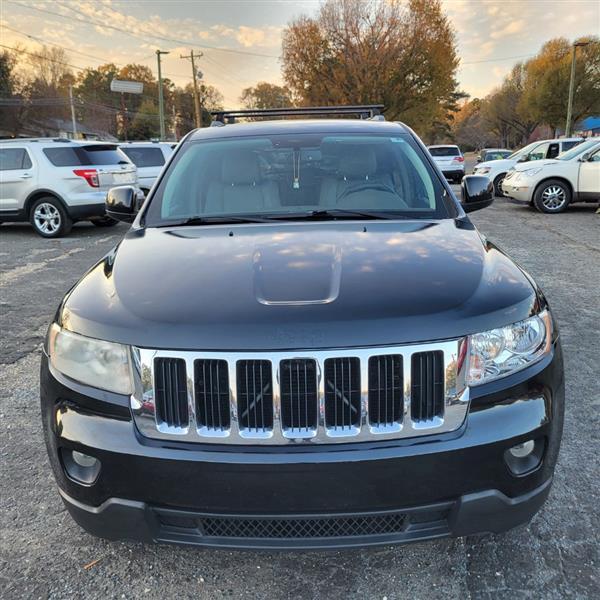 Jeep Grand Cherokee Laredo 2WD 2011