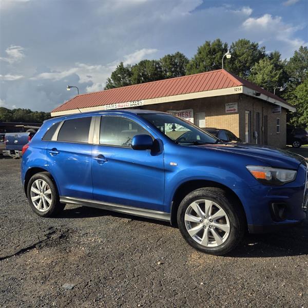 Mitsubishi Outlander Sport ES 2WD 2015