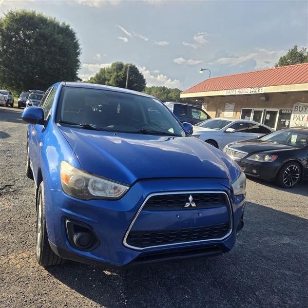 Mitsubishi Outlander Sport ES 2WD 2015