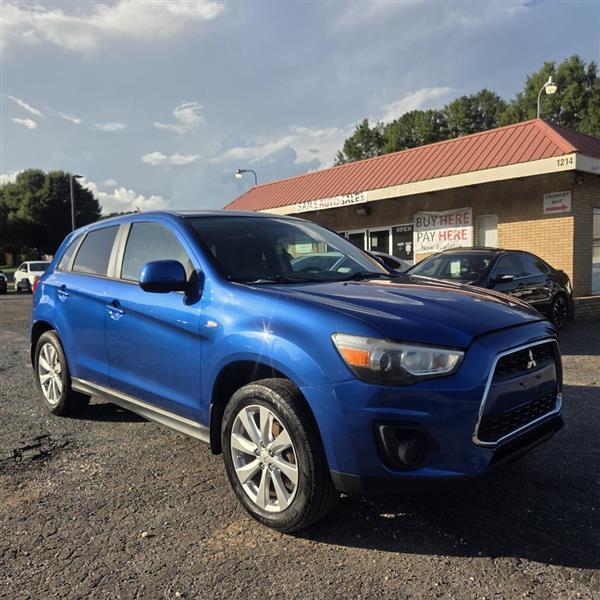 Mitsubishi Outlander Sport ES 2WD 2015