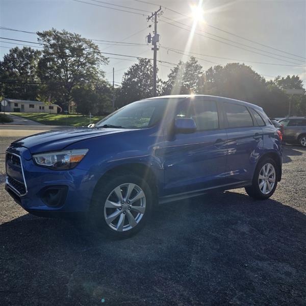Mitsubishi Outlander Sport ES 2WD 2015
