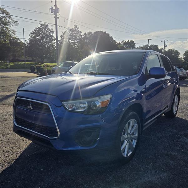 Mitsubishi Outlander Sport ES 2WD 2015