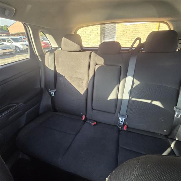 Mitsubishi Outlander Sport ES 2WD 2015