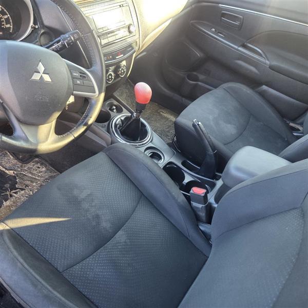 Mitsubishi Outlander Sport ES 2WD 2015