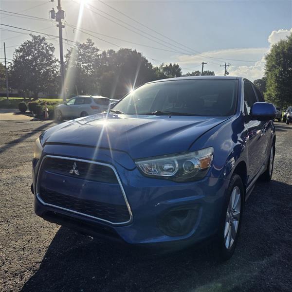 Mitsubishi Outlander Sport ES 2WD 2015