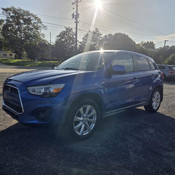 Mitsubishi Outlander Sport ES 2WD 2015