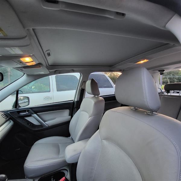 Subaru Forester 2.5i Touring 2014