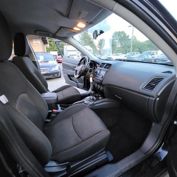 Mitsubishi Outlander Sport 2.4 ES 4WD CVT 2016