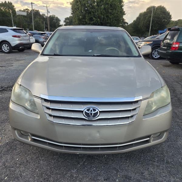 Toyota Avalon XL 2006