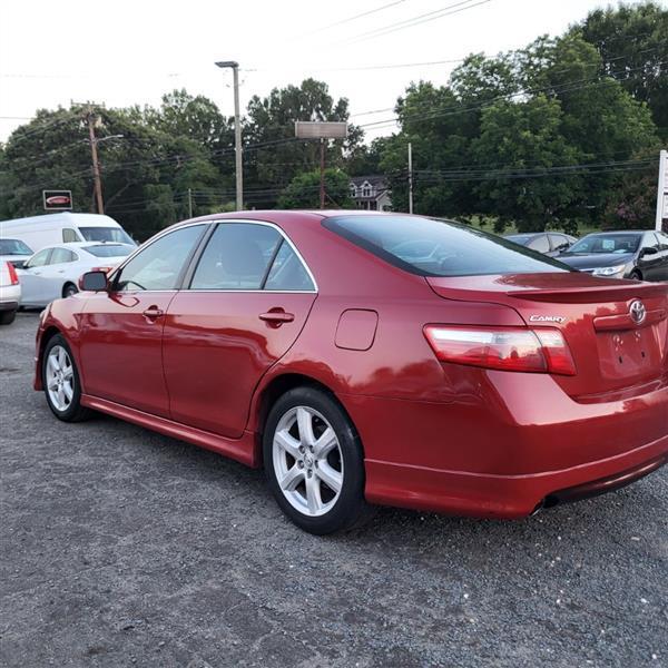 Toyota Camry SE V6 6-Spd AT 2009