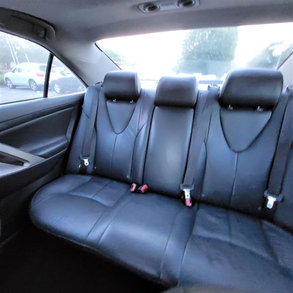 Toyota Camry SE V6 6-Spd AT 2009