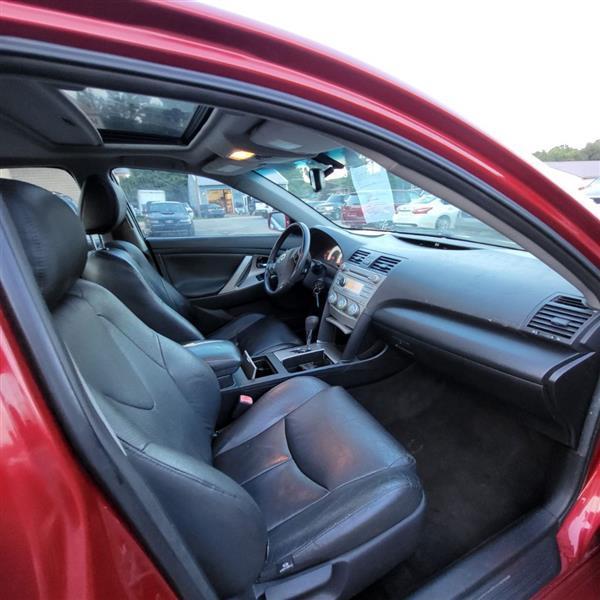 Toyota Camry SE V6 6-Spd AT 2009