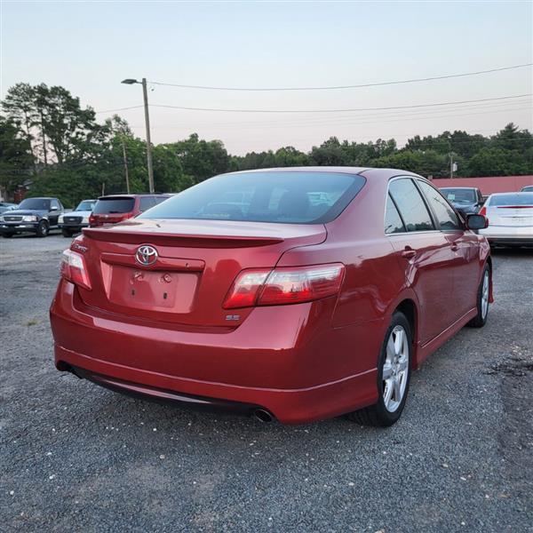 Toyota Camry SE V6 6-Spd AT 2009