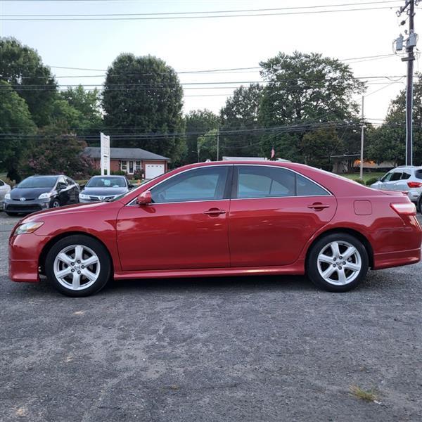 Toyota Camry SE V6 6-Spd AT 2009