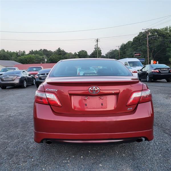 Toyota Camry SE V6 6-Spd AT 2009