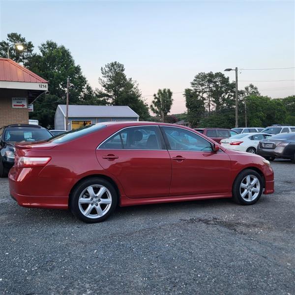 Toyota Camry SE V6 6-Spd AT 2009