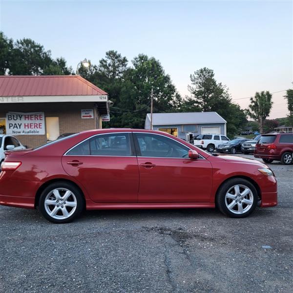 Toyota Camry SE V6 6-Spd AT 2009