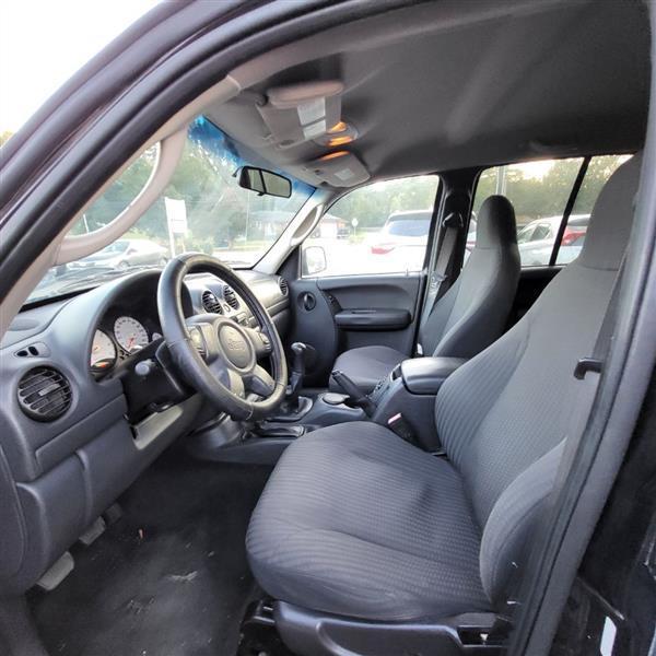 Jeep Liberty Sport 4WD 2003