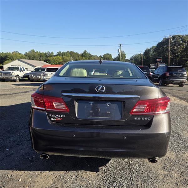 Lexus ES 350 Sedan 2010