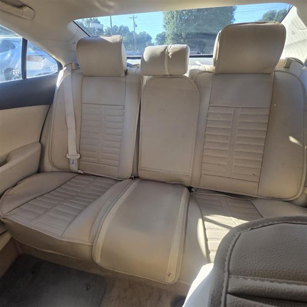 Lexus ES 350 Sedan 2010