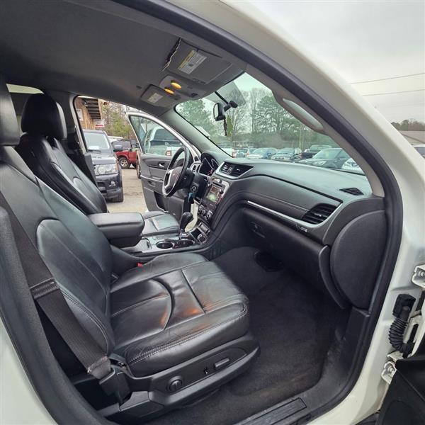 Chevrolet Traverse 2LT FWD 2015