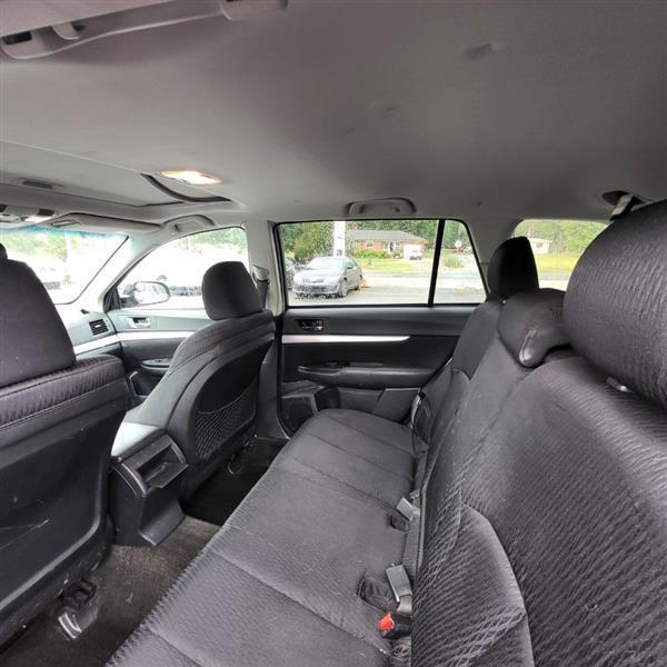 Subaru Outback 2.5i Premium 2012