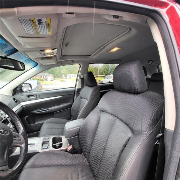 Subaru Outback 2.5i Premium 2012