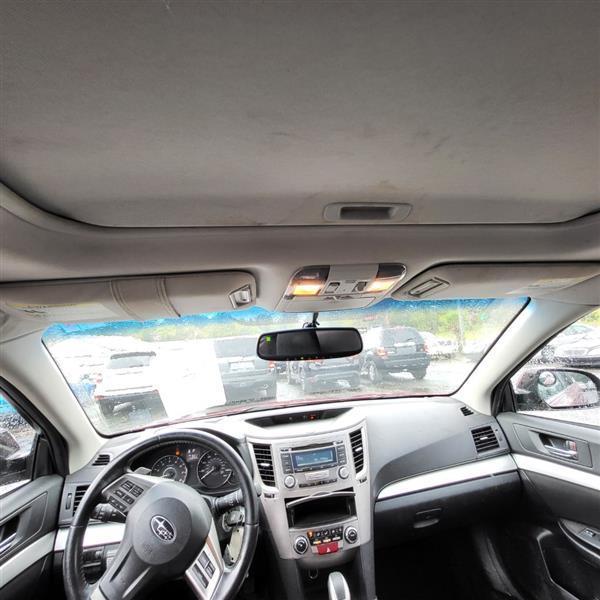 Subaru Outback 2.5i Premium 2012