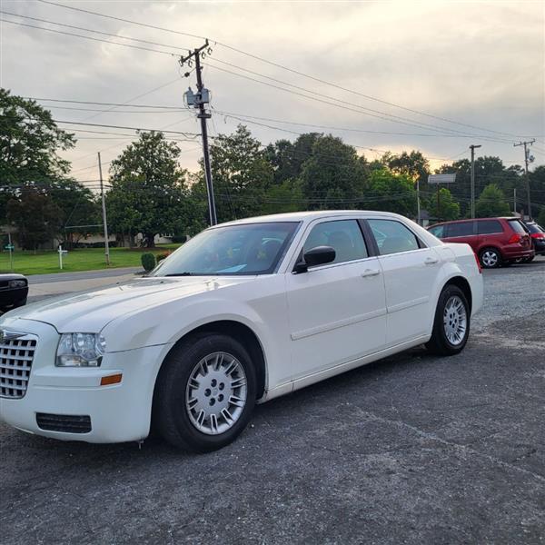 Chrysler 300 Base 2006