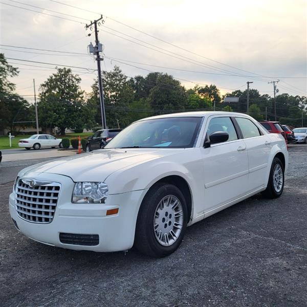 Chrysler 300 Base 2006