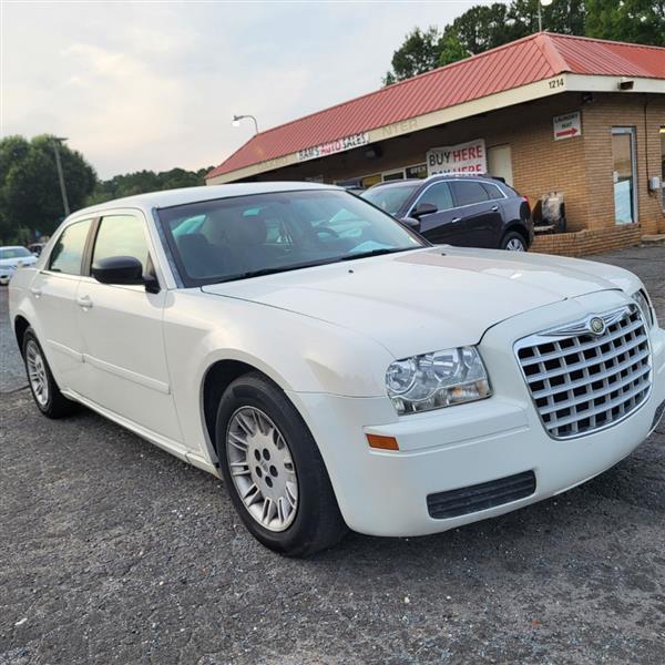 Chrysler 300 Base 2006