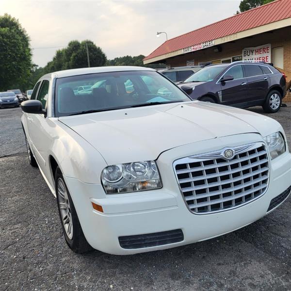 Chrysler 300 Base 2006