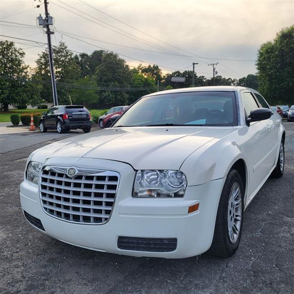 Chrysler 300 Base 2006