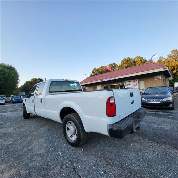 Ford F-250 SD XL Crew Cab 2WD 2008